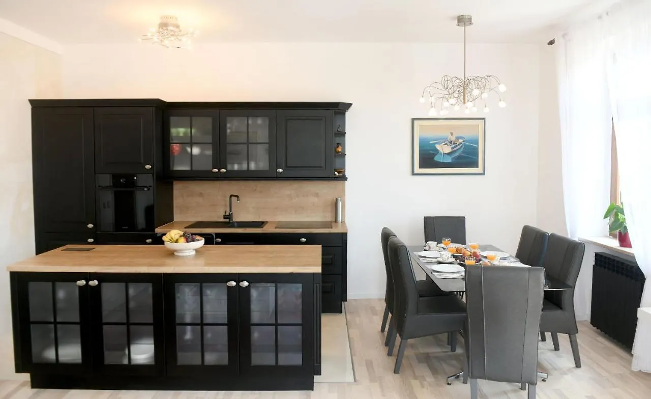 Divia Apartment